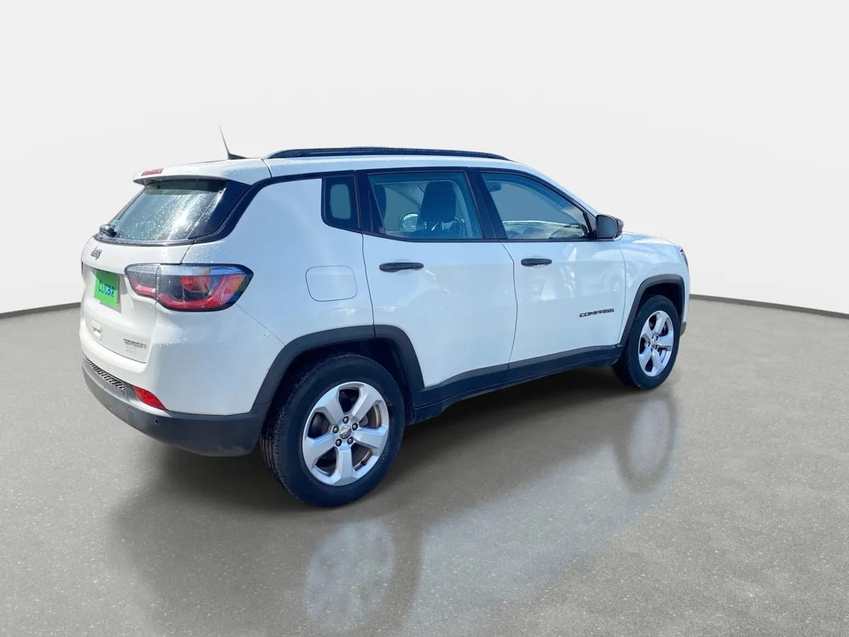 Jeep Compass 2.4 Sport Lx 4x2 6mt 5p año 2019