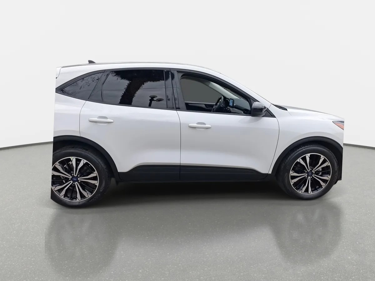 Ford Escape 2.5 Atkinson Se Hibrido Fwd At 5p año 2023
