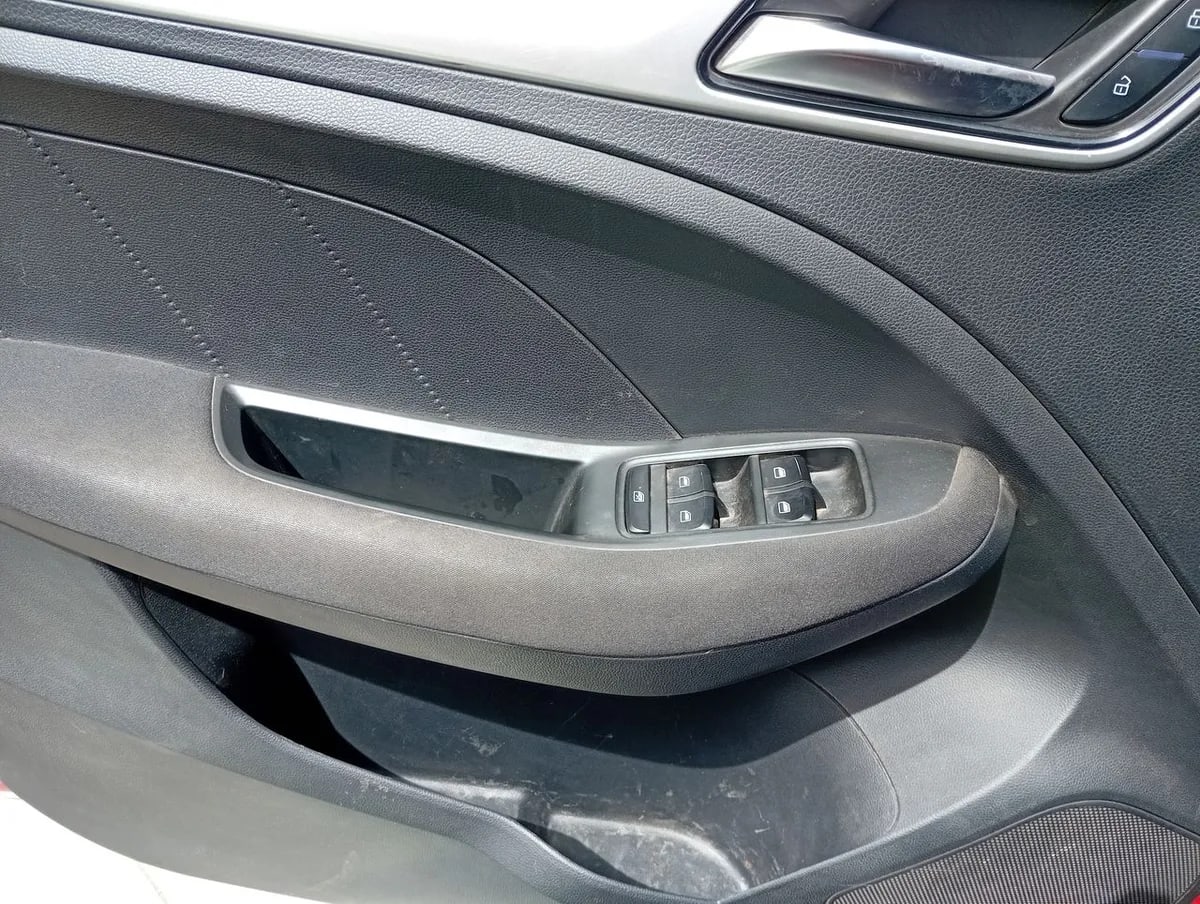 MG Mg Zs 1.5 Std 4x2 Mt 5p año 2023