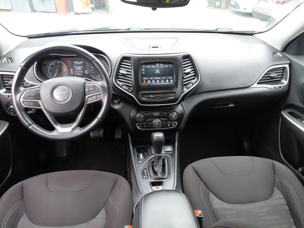 Jeep Cherokee 2.4 Longitude 4x2 At 5p año 2019