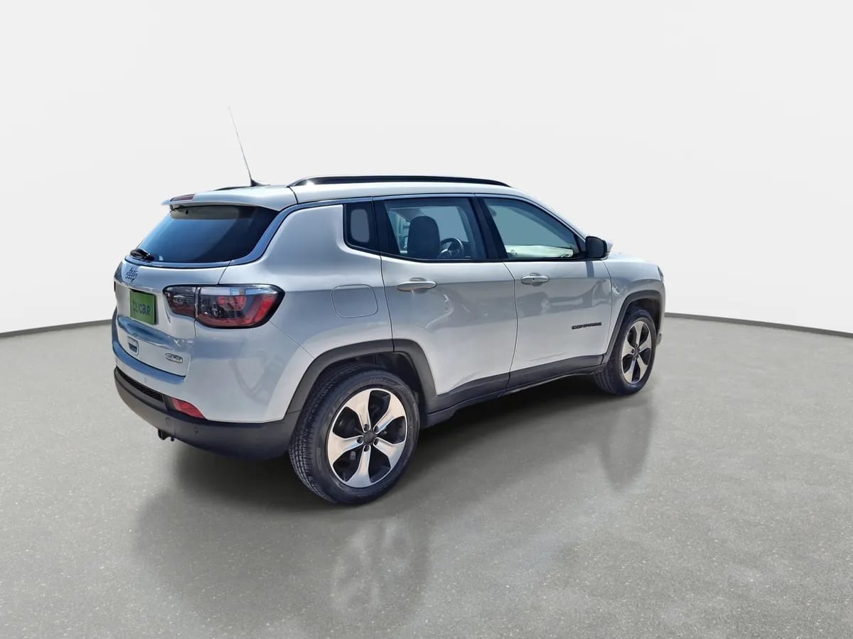 Jeep Compass 2.4 Longitude 4x2 Radio 8.4 9at 5p año 2019