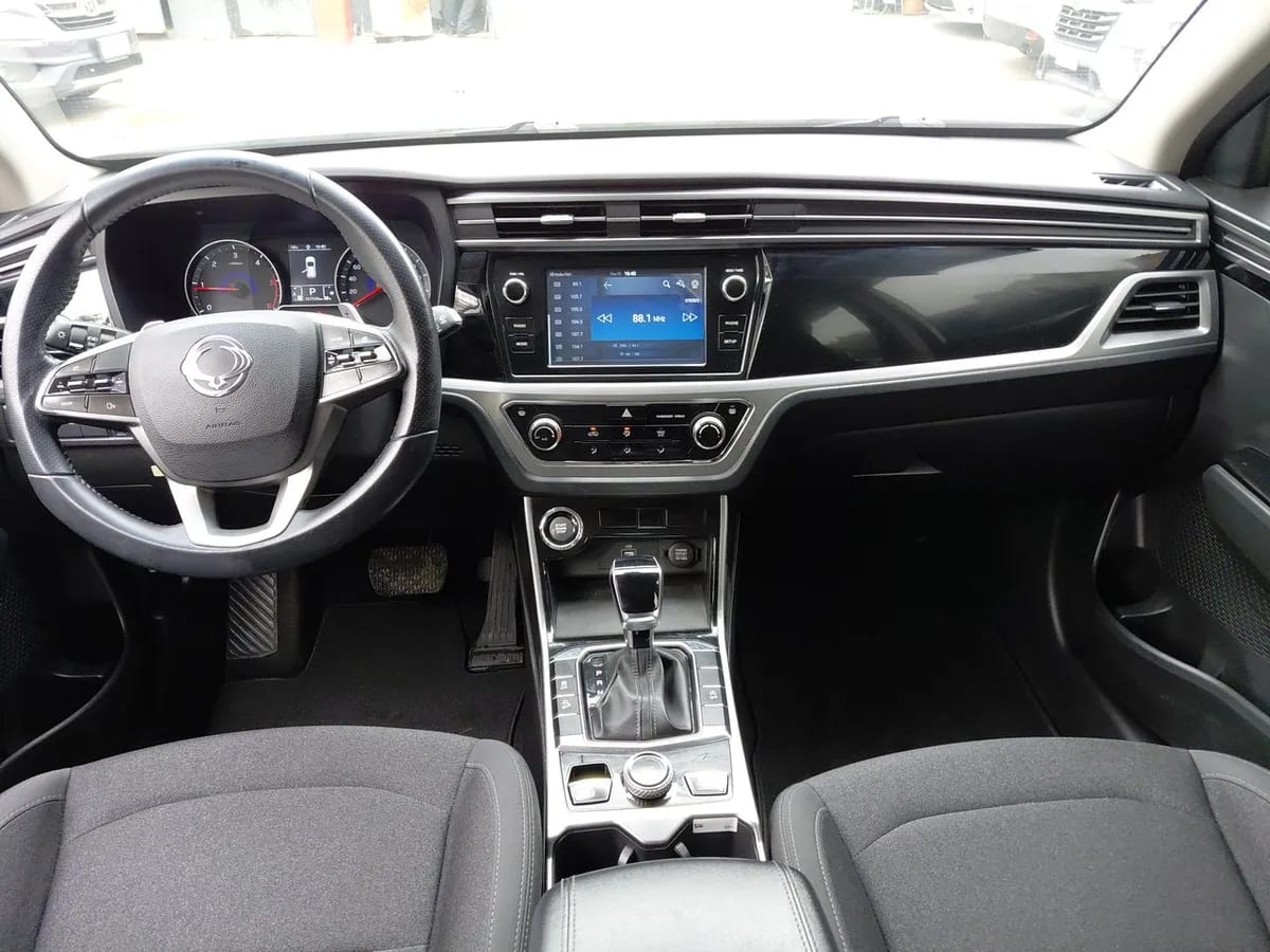 Ssangyong Korando 1.6 Glx Cd211 Td Diesel 4x2 At 5p año 2022