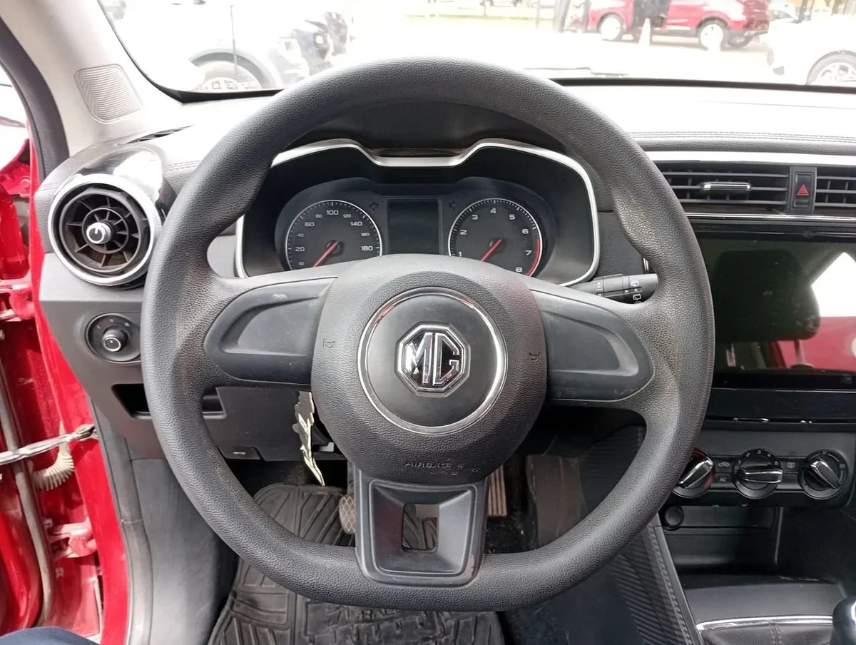 MG Mg Zs 1.5 Std 4x2 Mt 5p año 2023
