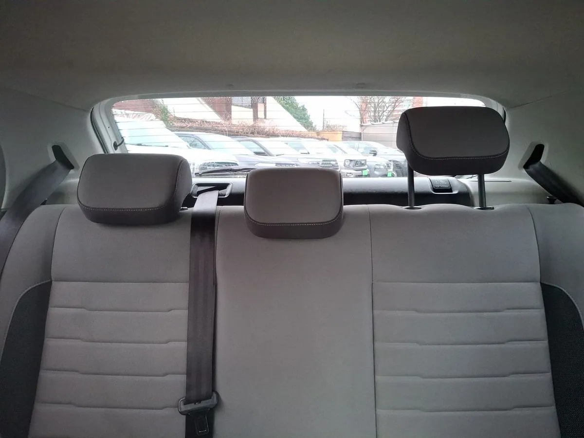 Volkswagen Gol 1.6 Highline 4x2 Mt 5p año 2021