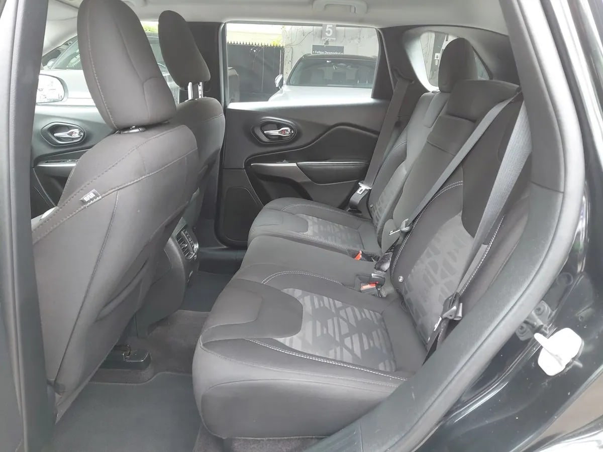 Jeep Cherokee 2.4 Longitude 4x2 At 5p año 2019