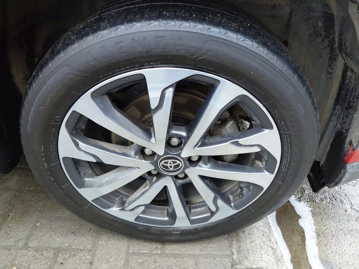 Toyota Corolla Cross 2.0 Seg 4x2 Cvt At 5p año 2023