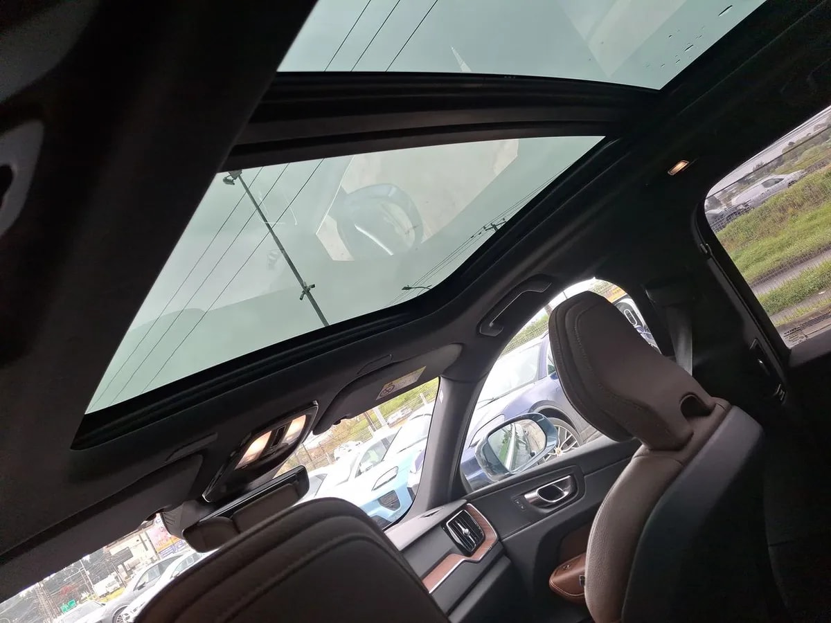 Volvo Xc60 2.0 T8 Recharge Plus Hybrid Awd At 5p año 2025