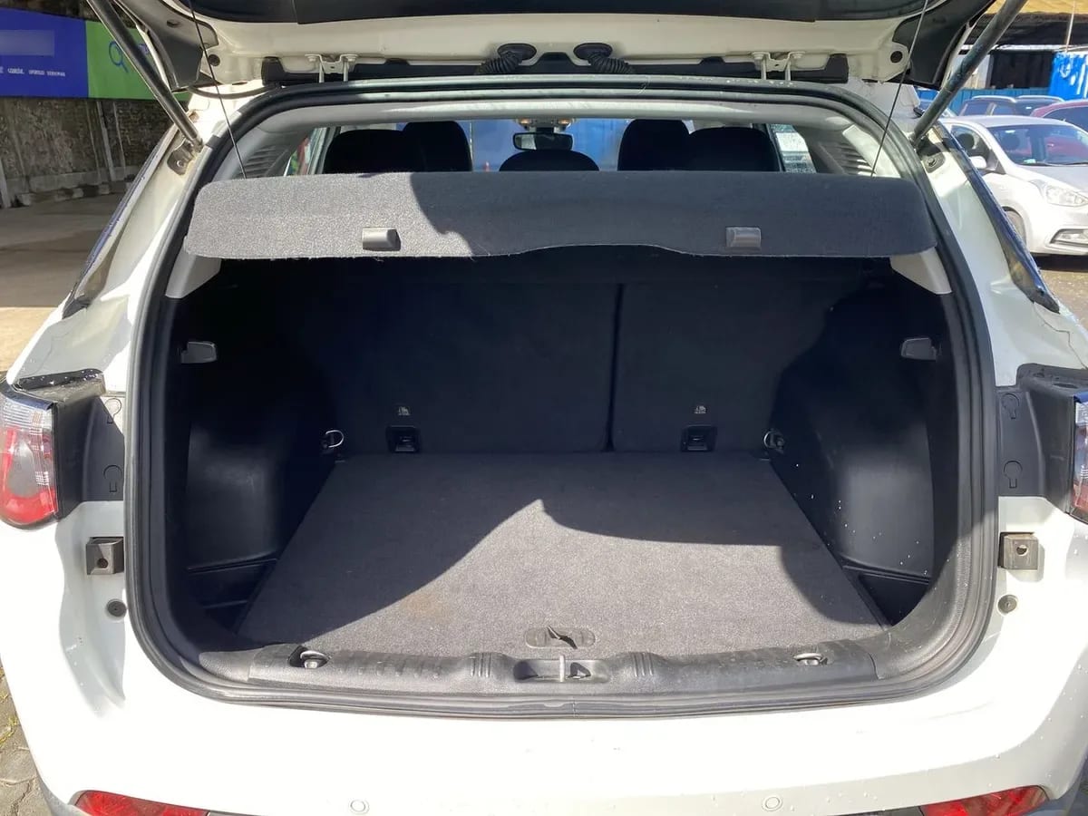 Jeep Compass 2.4 Sport Lx 4x2 6mt 5p año 2019