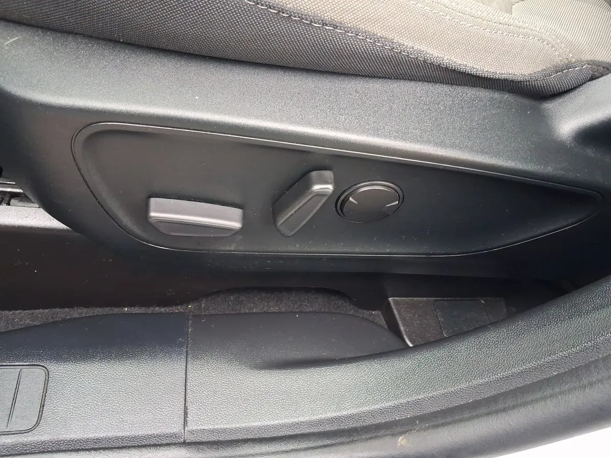 Ford Escape 2.5 Atkinson Se Hibrido Fwd At 5p año 2023