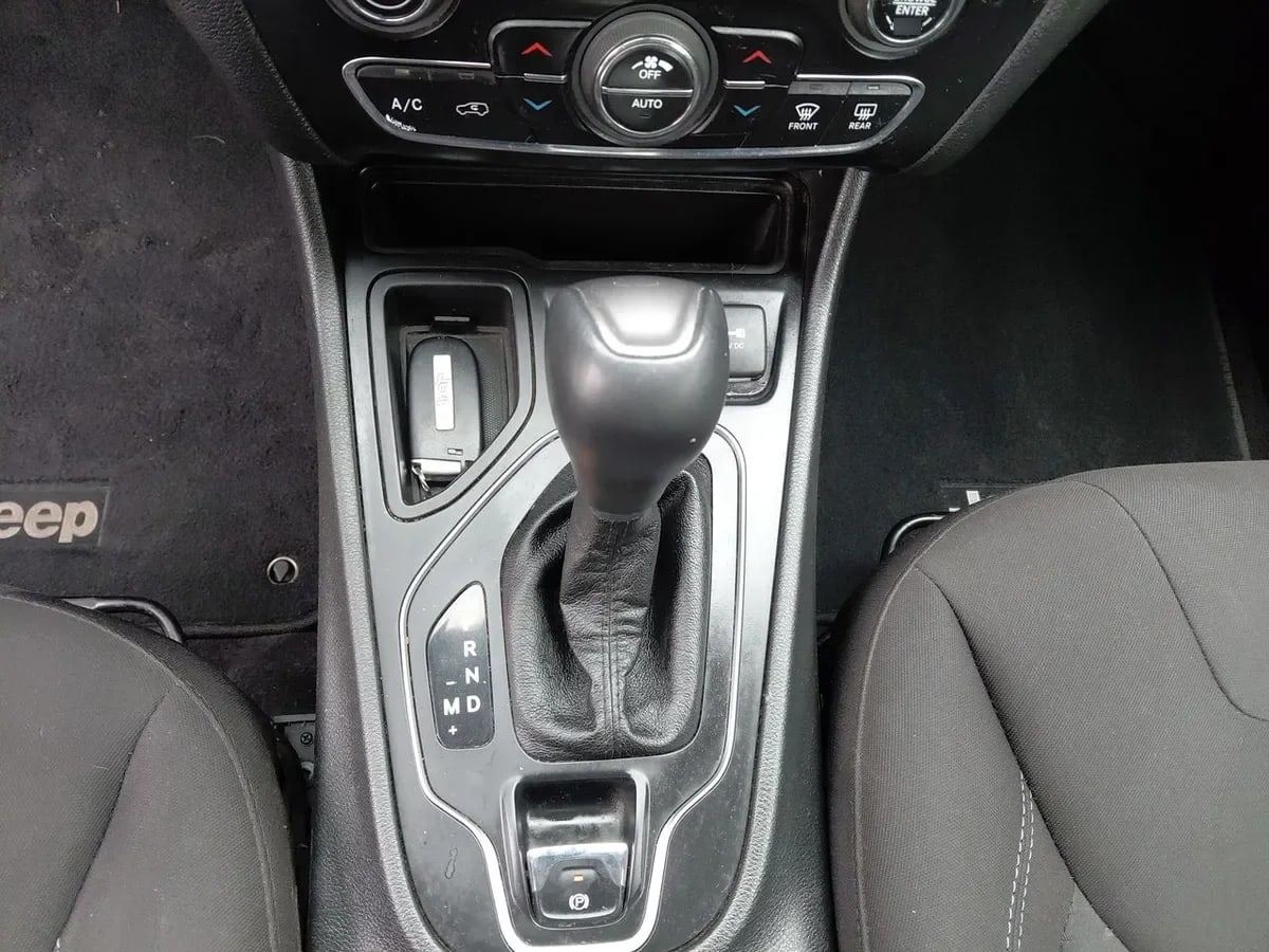 Jeep Cherokee 2.4 Longitude 4x2 At 5p año 2019