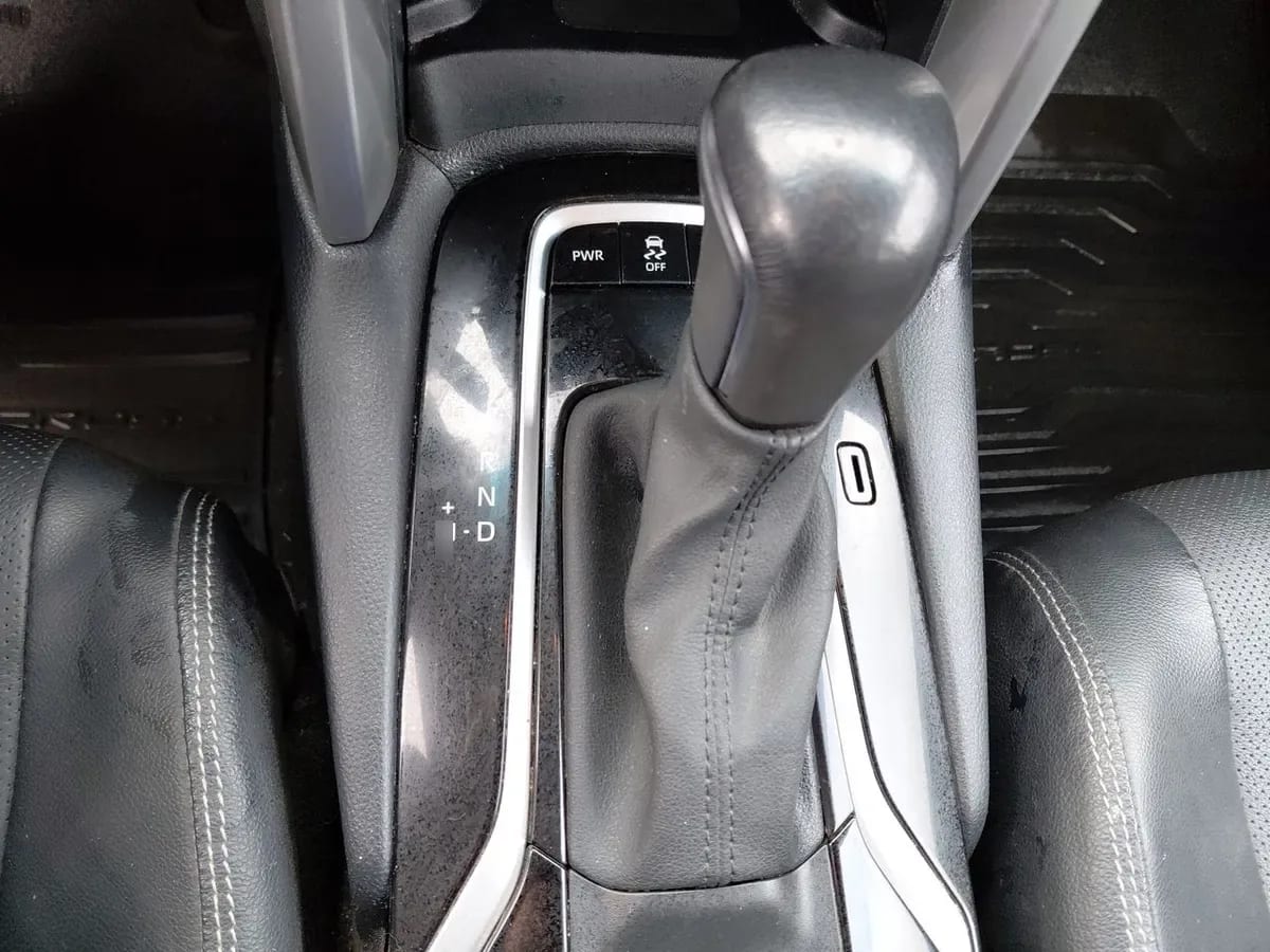 Toyota Corolla Cross 2.0 Seg 4x2 Cvt At 5p año 2023