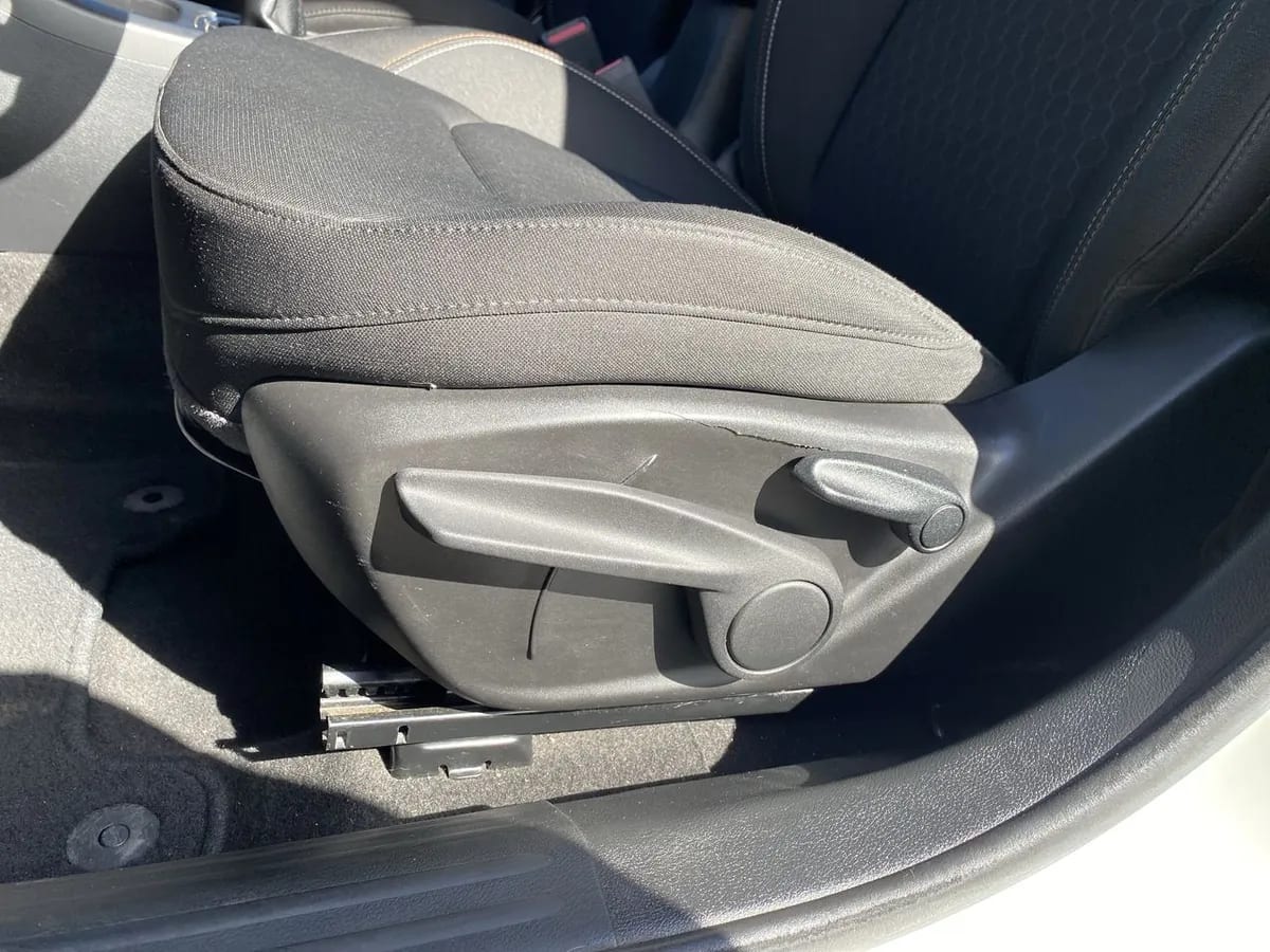 Jeep Compass 2.4 Sport Lx 4x2 6mt 5p año 2019