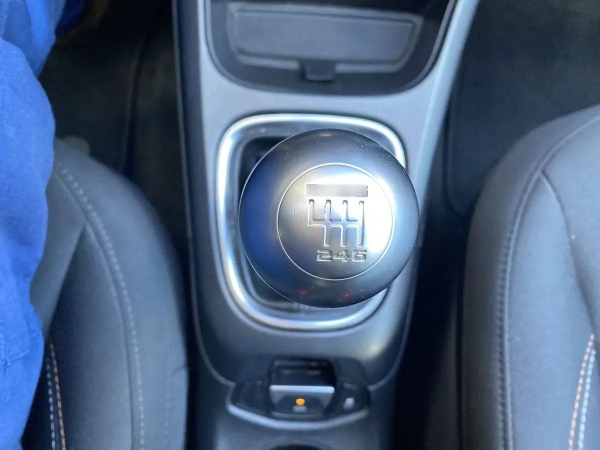 Jeep Compass 2.4 Sport Lx 4x2 6mt 5p año 2019