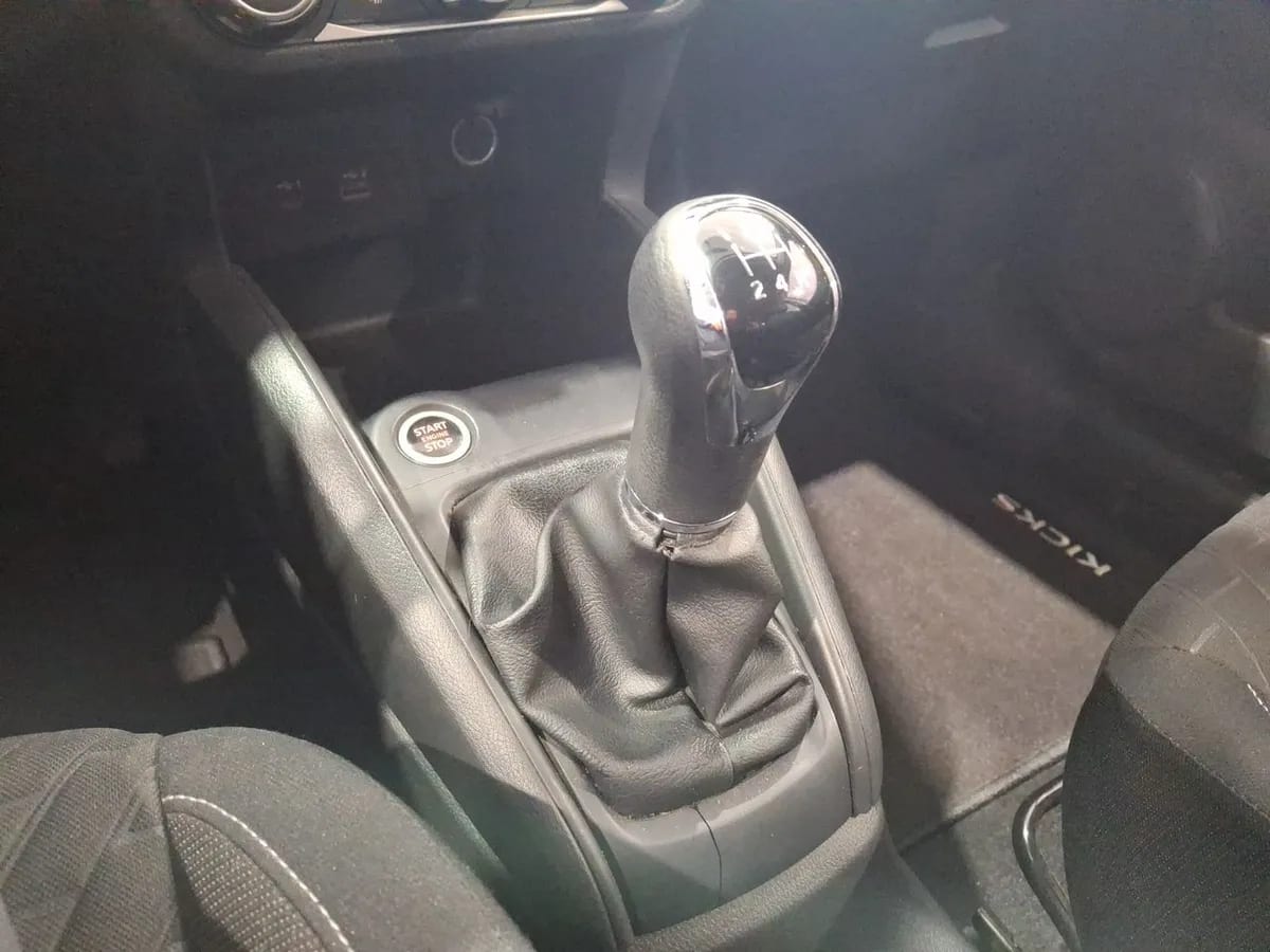 Nissan Kicks 1.6 Advance 4x2 Mt 5p año 2023