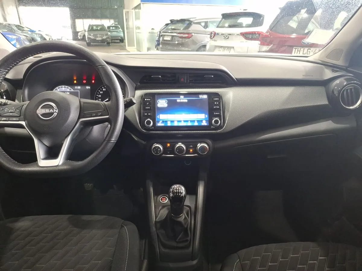 Nissan Kicks 1.6 Advance 4x2 Mt 5p año 2023