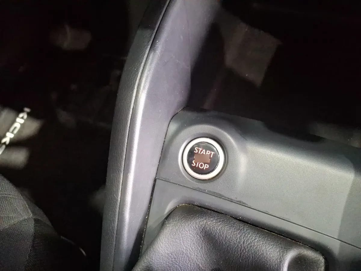 Nissan Kicks 1.6 Advance 4x2 Mt 5p año 2023