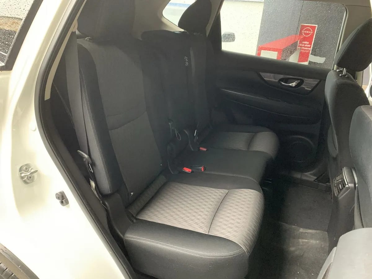 Nissan X-Trail 2.5 Sense Mc 4x2 3row Cvt At 5p año 2021
