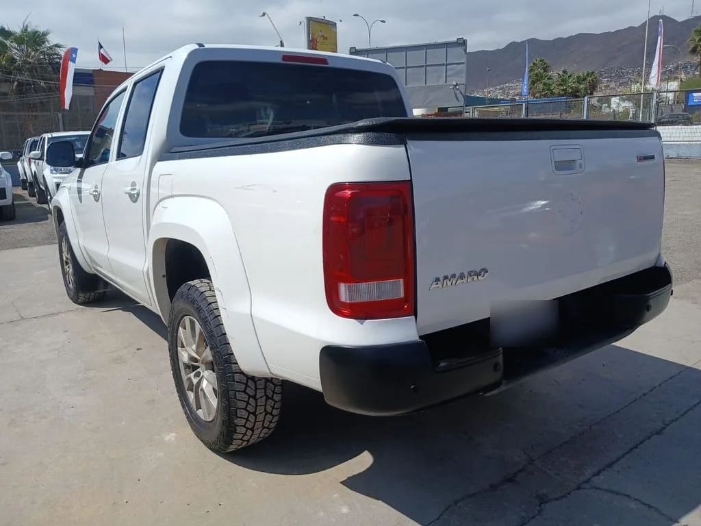 Volkswagen Amarok 2.0 Trendline 4x4 Diesel Mt 4p año 2021