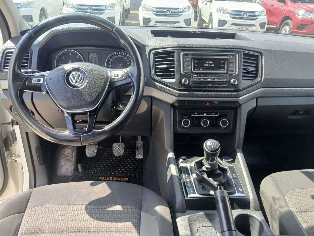 Volkswagen Amarok 2.0 Trendline 4x4 Diesel Mt 4p año 2021