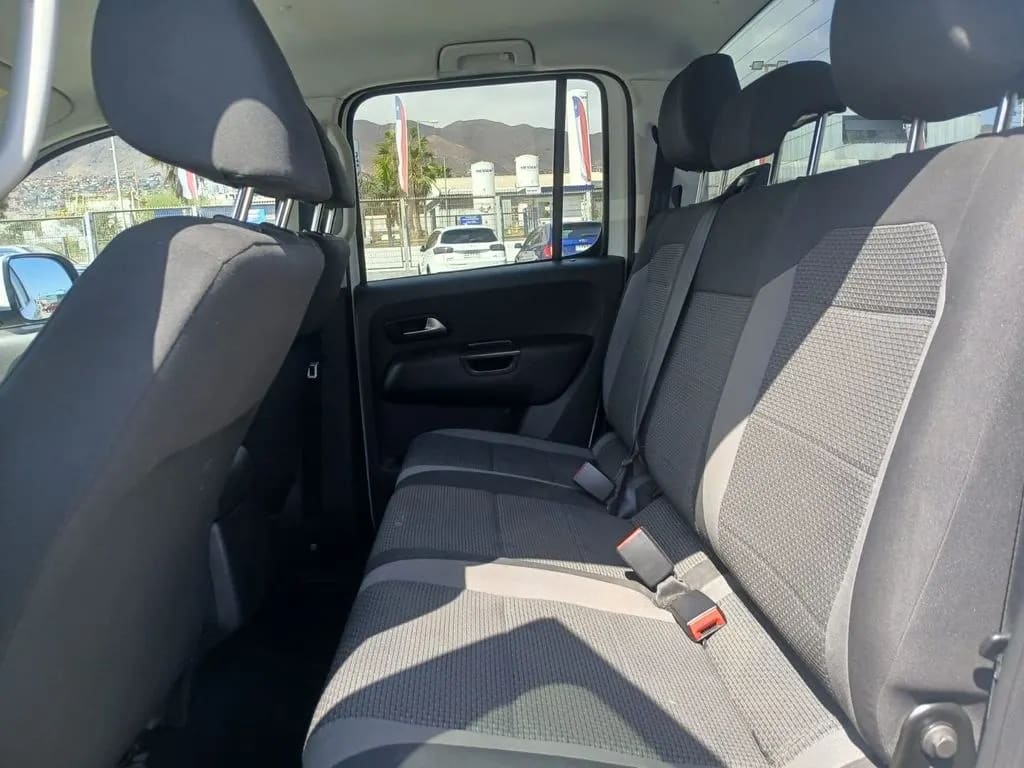 Volkswagen Amarok 2.0 Trendline 4x4 Diesel Mt 4p año 2021