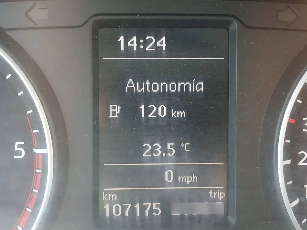 Volkswagen Amarok 2.0 Trendline 4x4 Diesel Mt 4p año 2021
