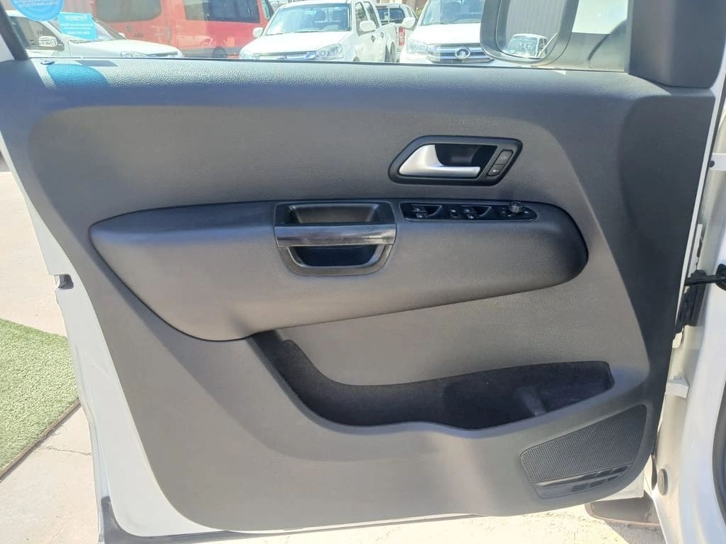 Volkswagen Amarok 2.0 Trendline 4x4 Diesel Mt 4p año 2021