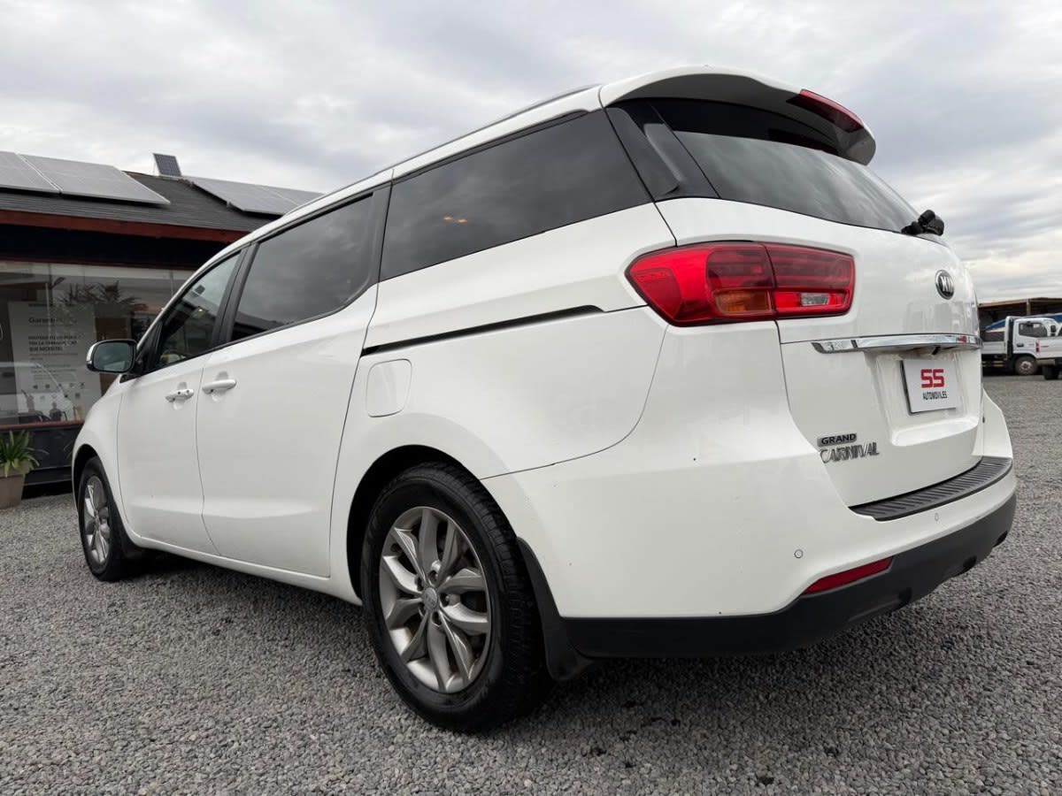 Kia Grand Carnival 2.2 Diesel At8 año 2020