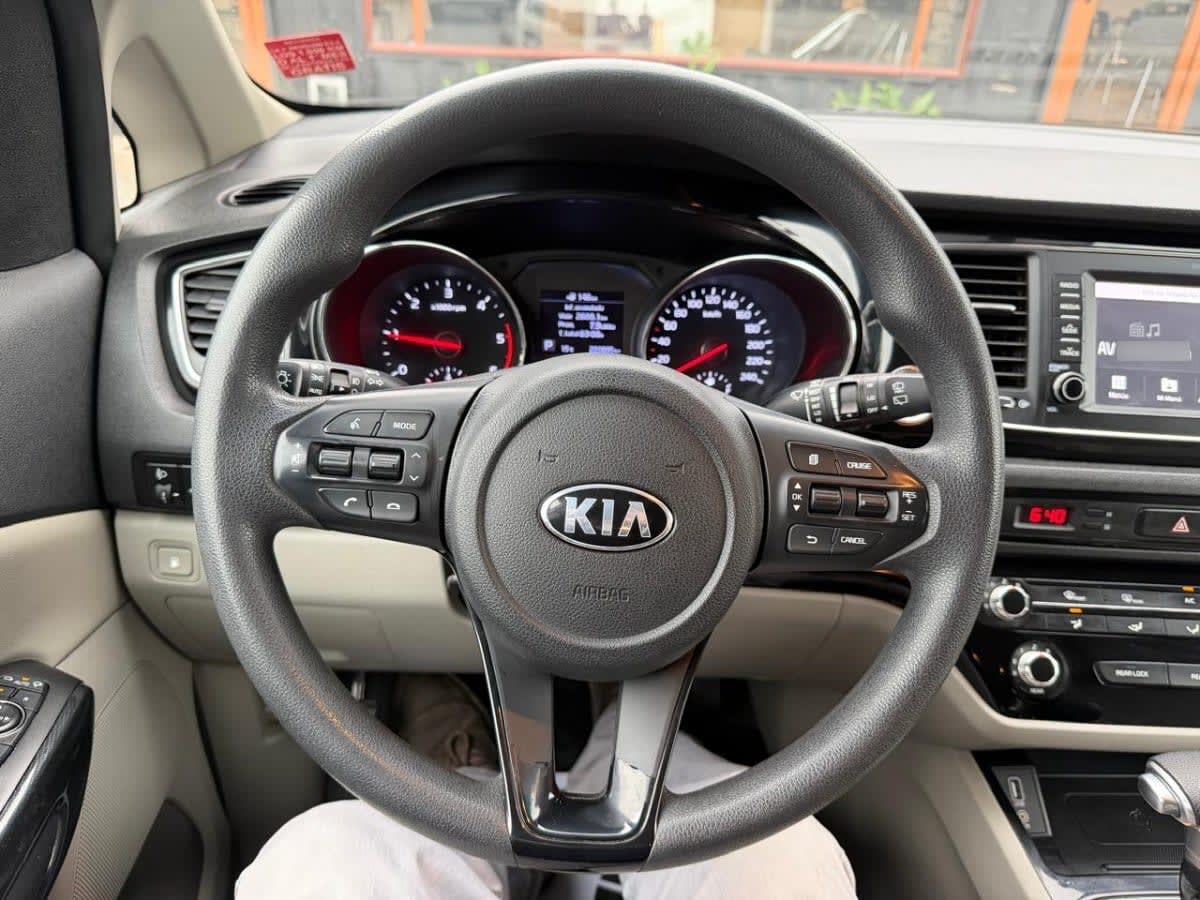 Kia Grand Carnival 2.2 Diesel At8 año 2020