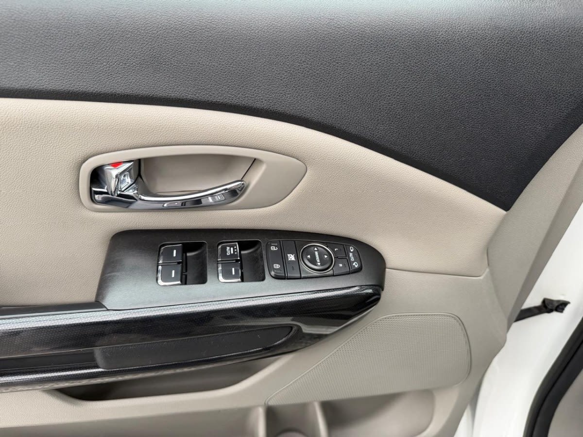 Kia Grand Carnival 2.2 Diesel At8 año 2020