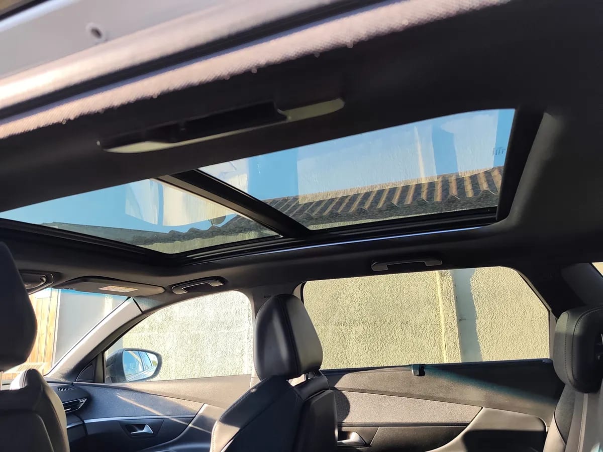 PEUGEOT 5008 1.5 Active 130 At Diesel año 2019