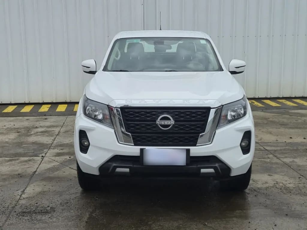 Nissan Navara Navara Xe 2.3 Mt 4x2 año 2023