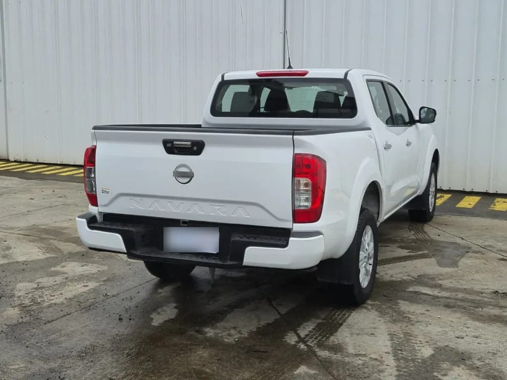 Nissan Navara Navara Xe 2.3 Mt 4x2 año 2023