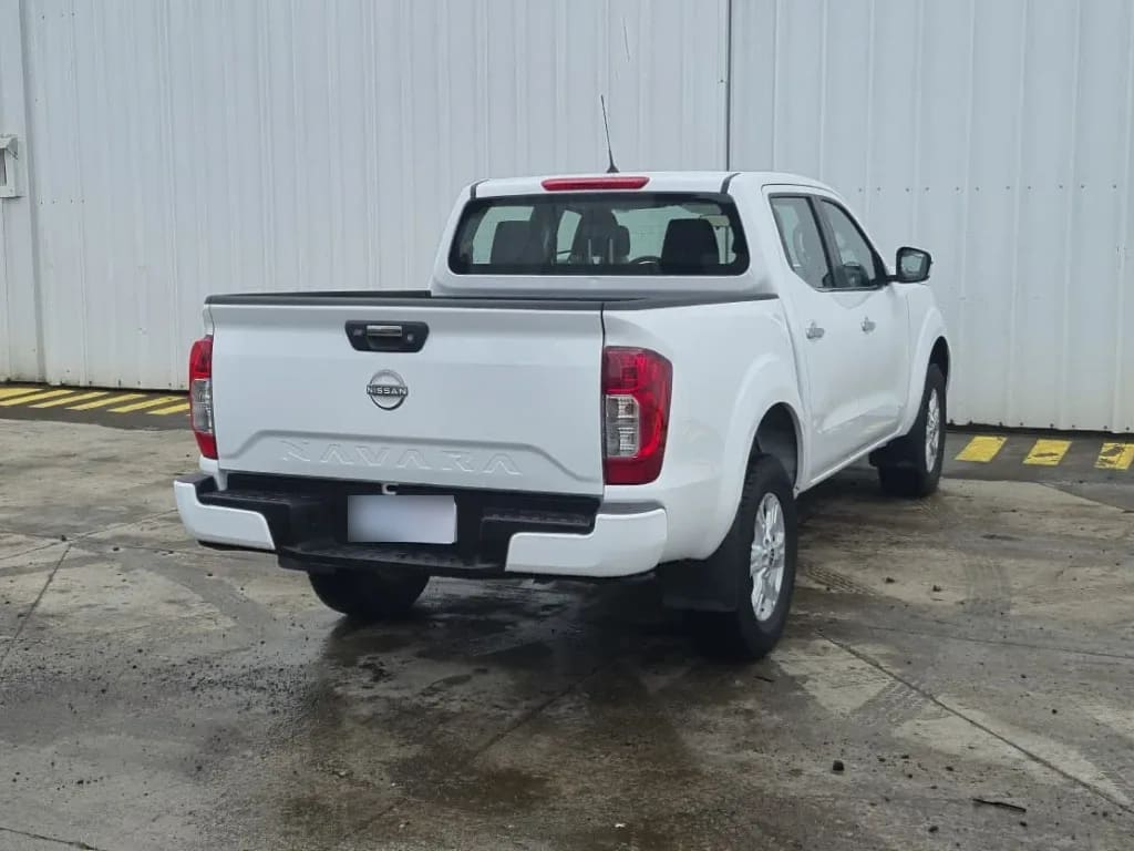 Nissan Navara Navara Xe 2.3 Mt 4x2 año 2023