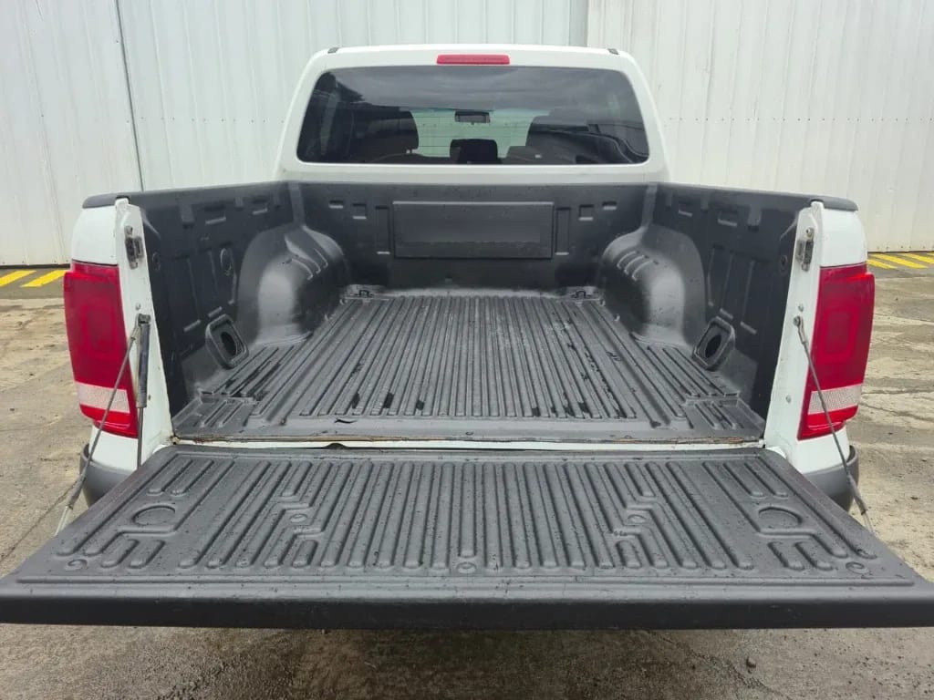 Volkswagen Amarok Dcab Tdi 4x4 Trendline 2.0 año 2023