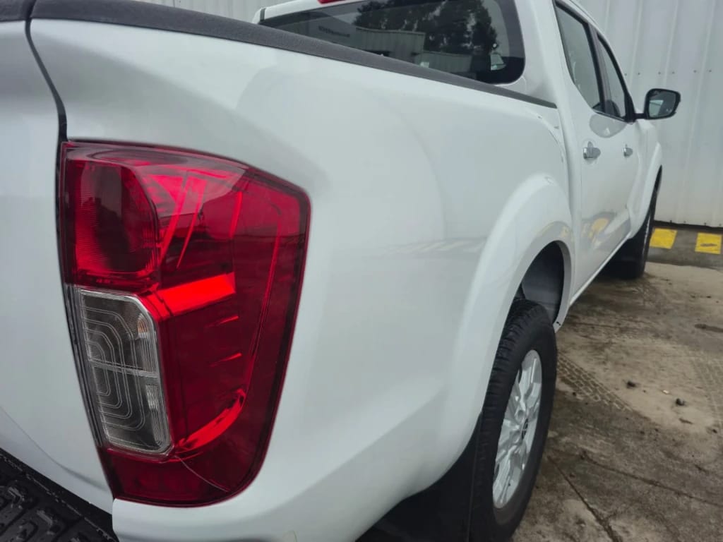 Nissan Navara Navara Xe 2.3 Mt 4x2 año 2023