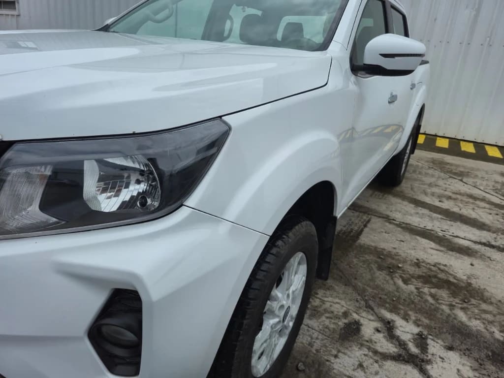 Nissan Navara Navara Xe 2.3 Mt 4x2 año 2023