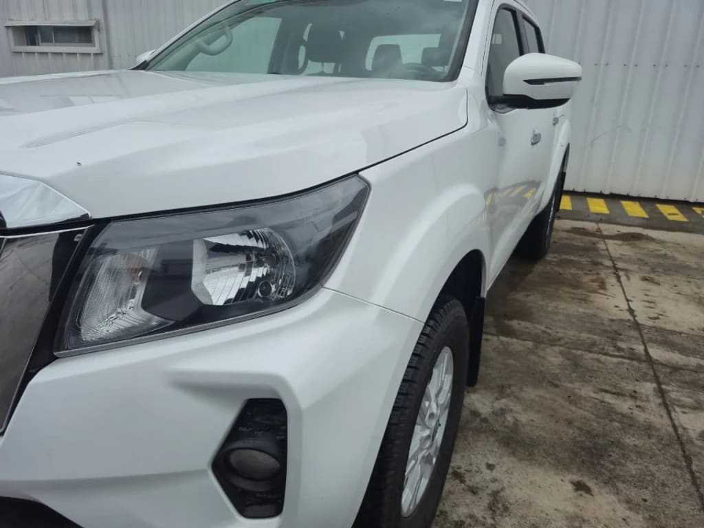 Nissan Navara Navara Xe 2.3 Mt 4x2 año 2023