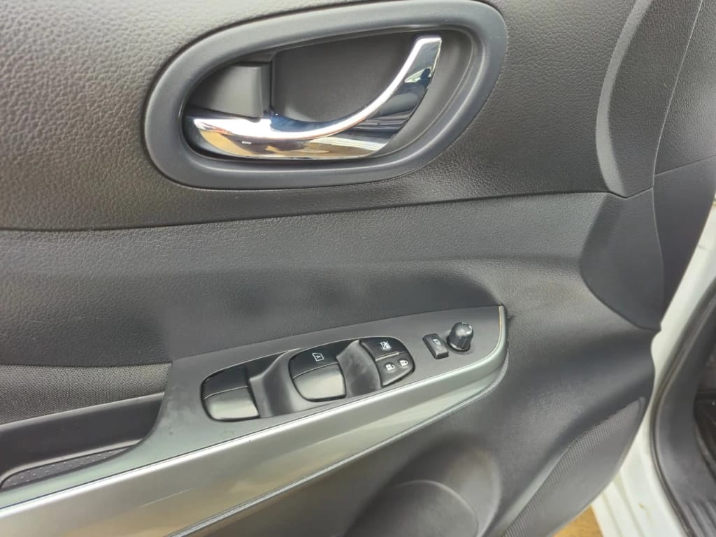 Nissan Navara Navara Xe 2.3 Mt 4x2 año 2023