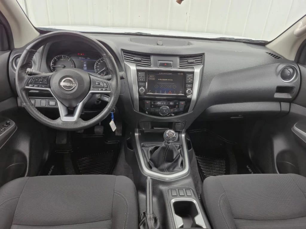 Nissan Navara Navara Xe 2.3 Mt 4x2 año 2023