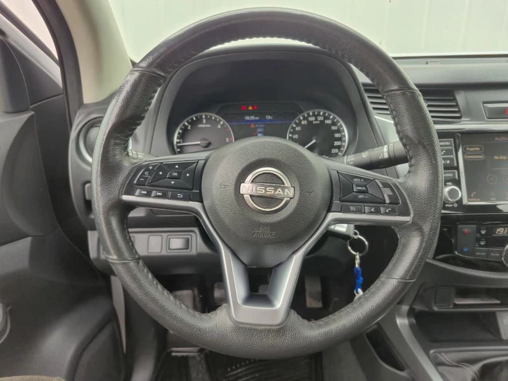 Nissan Navara Navara Xe 2.3 Mt 4x2 año 2023