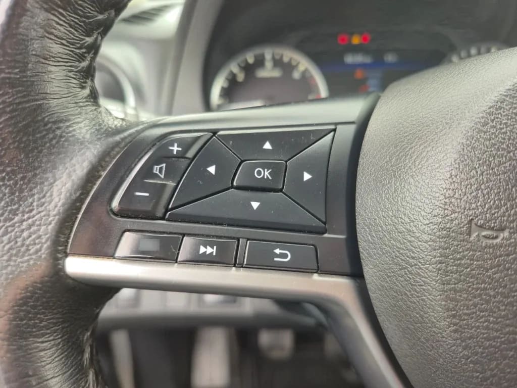 Nissan Navara Navara Xe 2.3 Mt 4x2 año 2023