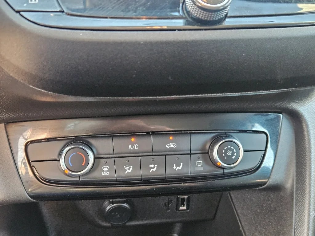 Opel Corsa Edition 1.5td Mt6 año 2023