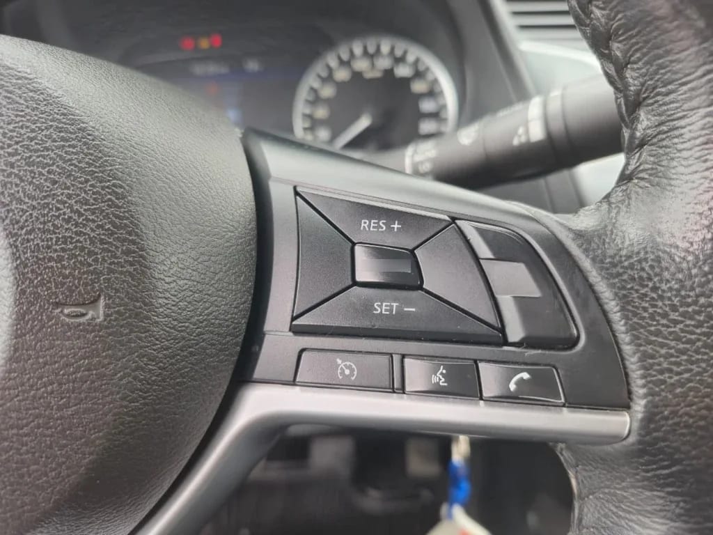 Nissan Navara Navara Xe 2.3 Mt 4x2 año 2023