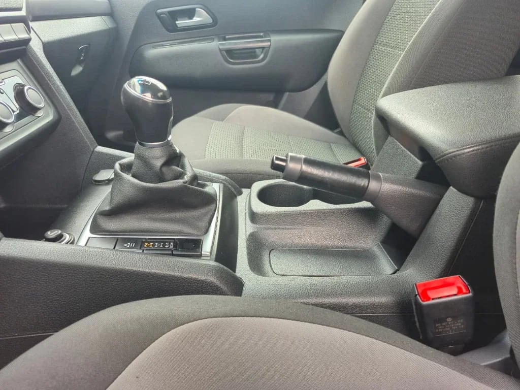 Volkswagen Amarok Dcab Tdi 4x4 Trendline 2.0 año 2023