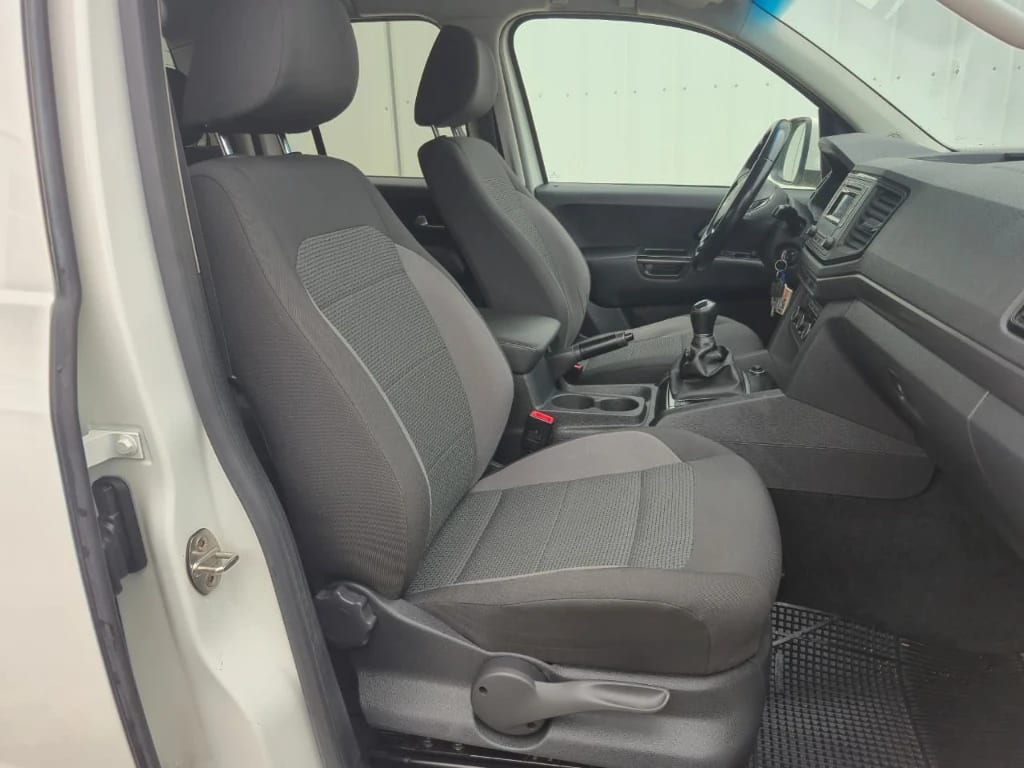 Volkswagen Amarok Dcab Tdi 4x4 Trendline 2.0 año 2023