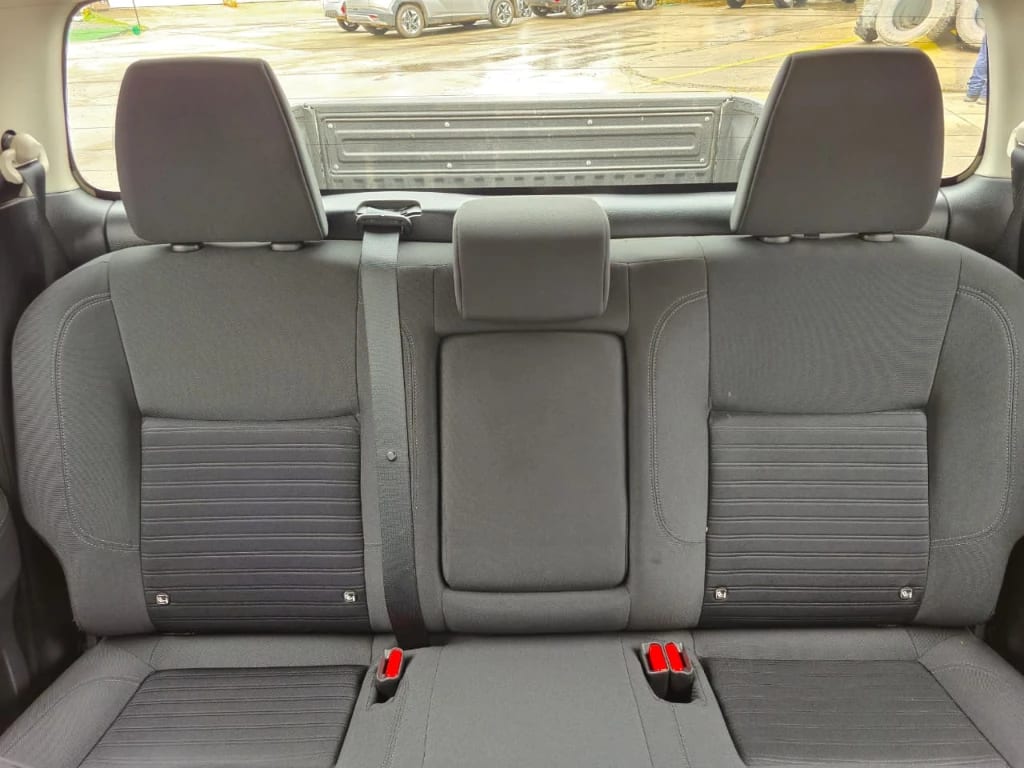 Nissan Navara Navara Xe 2.3 Mt 4x2 año 2023