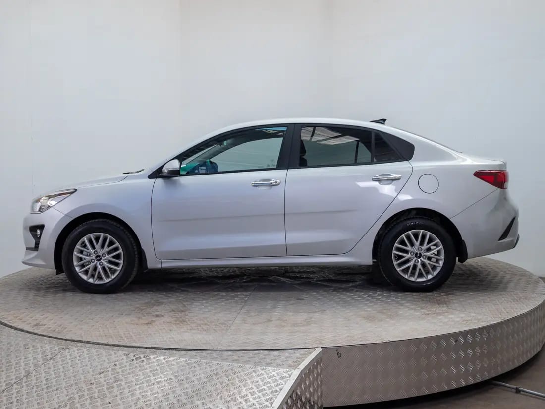 Kia Rio 4 1.4 Ex Full Mt año 2023