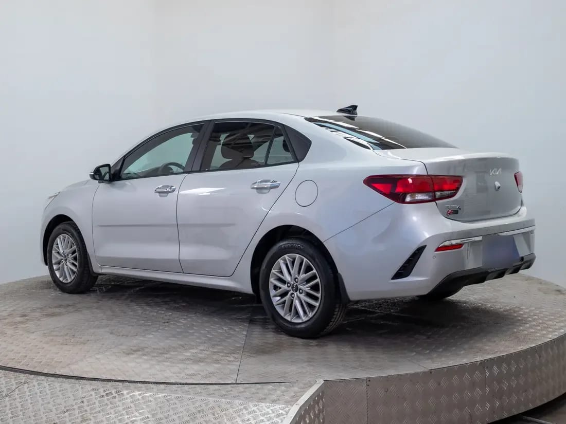 Kia Rio 4 1.4 Ex Full Mt año 2023