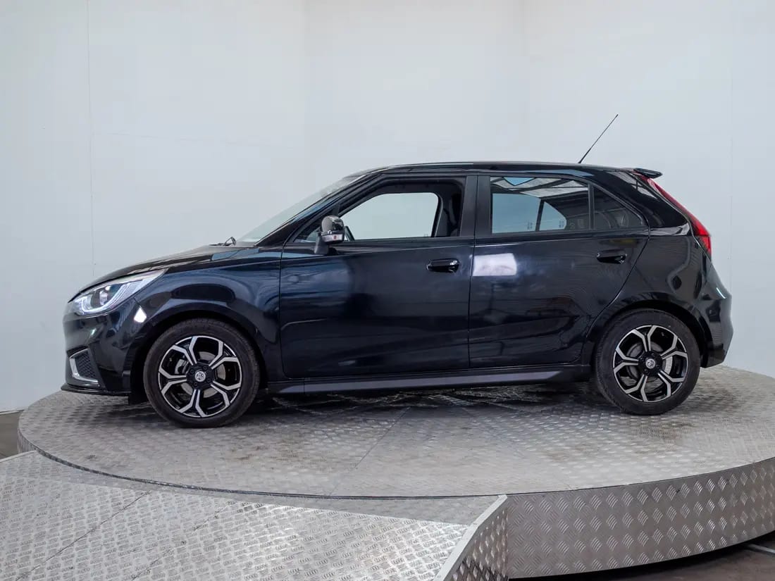 MG 3 Mg 3 1.5 Com At año 2023