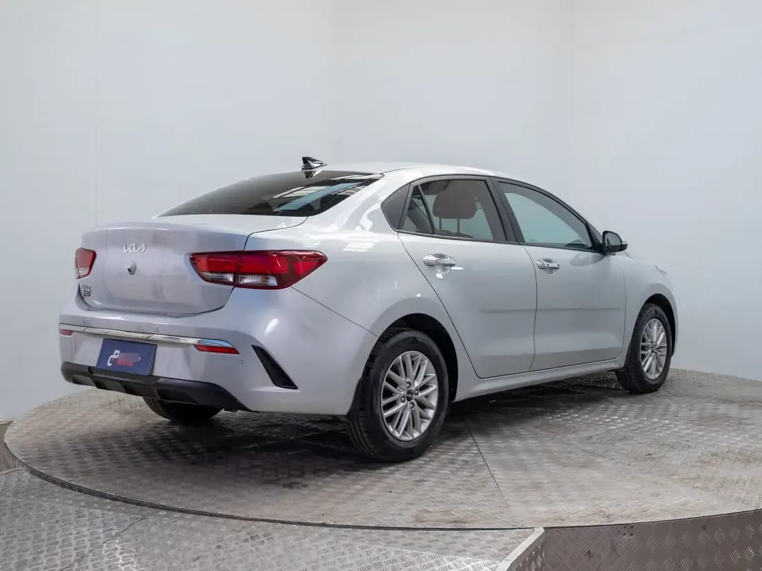 Kia Rio 4 1.4 Ex Full Mt año 2023